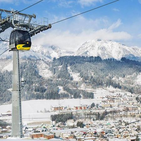 Alpine Apartment Schladming Mit Sauna Und Pool Luaran gambar
