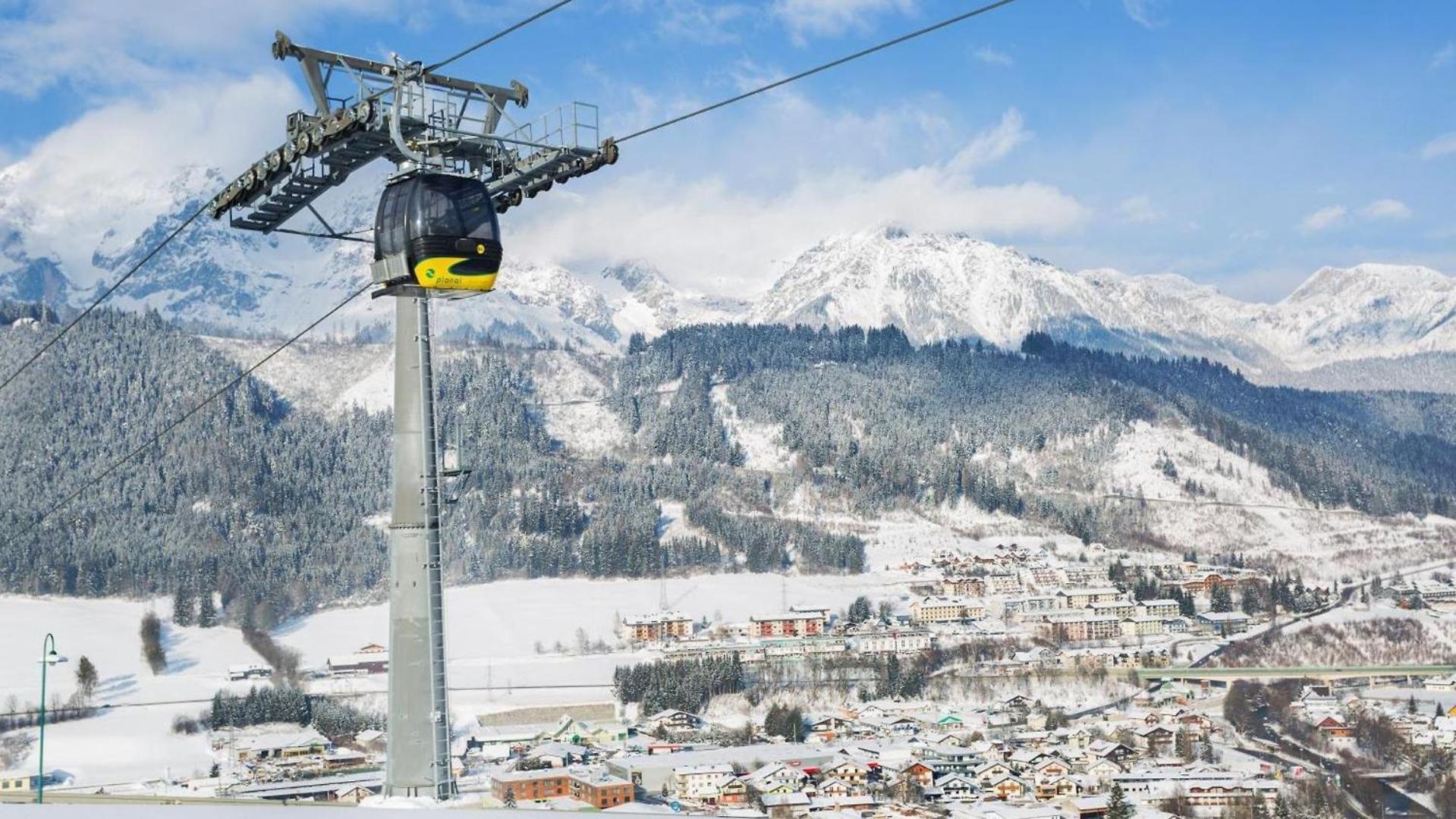 Alpine Apartment Schladming Mit Sauna Und Pool Luaran gambar